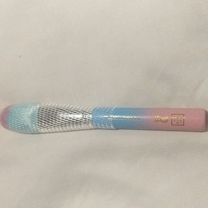 Powder Brush